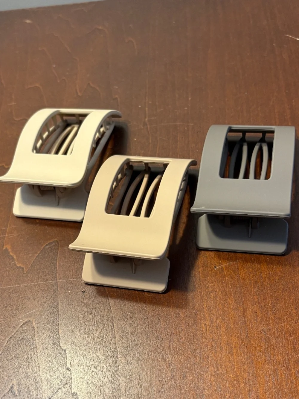3 Neutral Color Flat Claw Hair Clips – NWOT